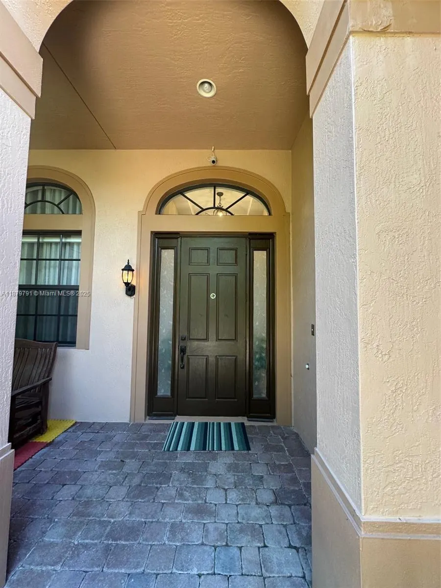 3445 NW 87th Ave