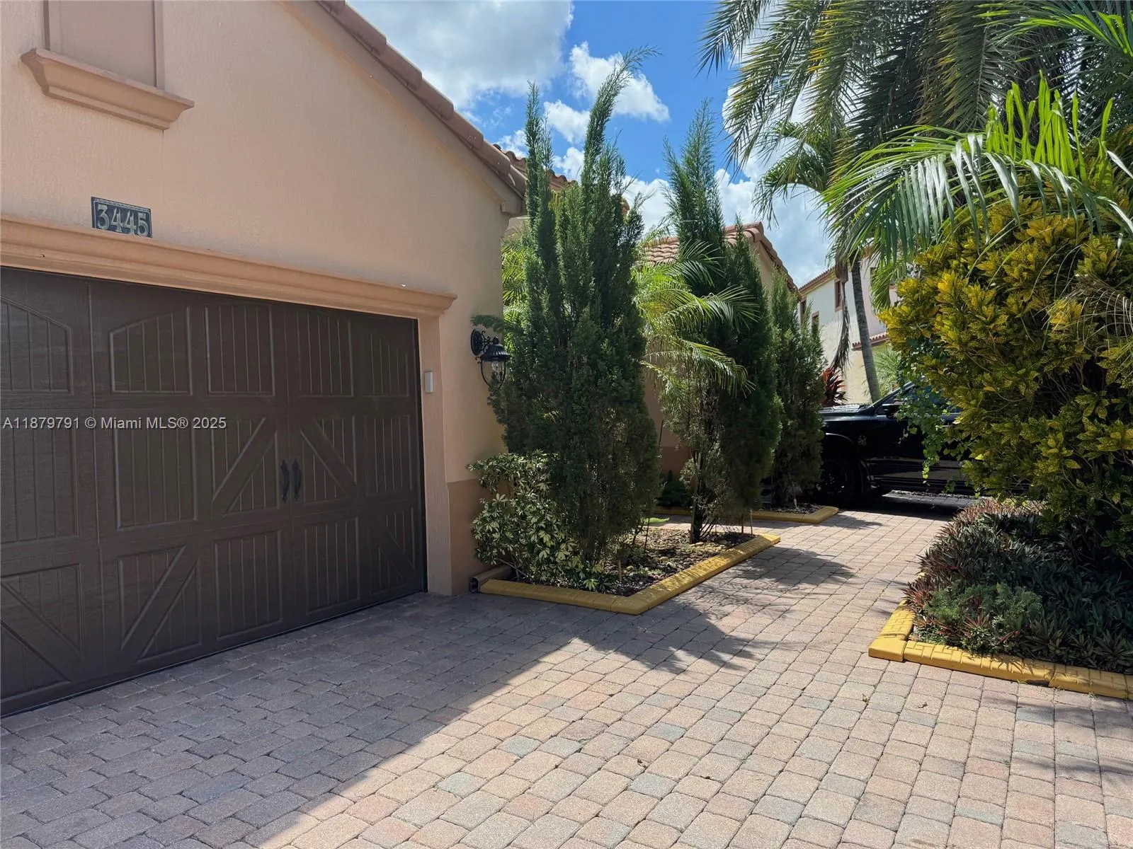 3445 NW 87th Ave