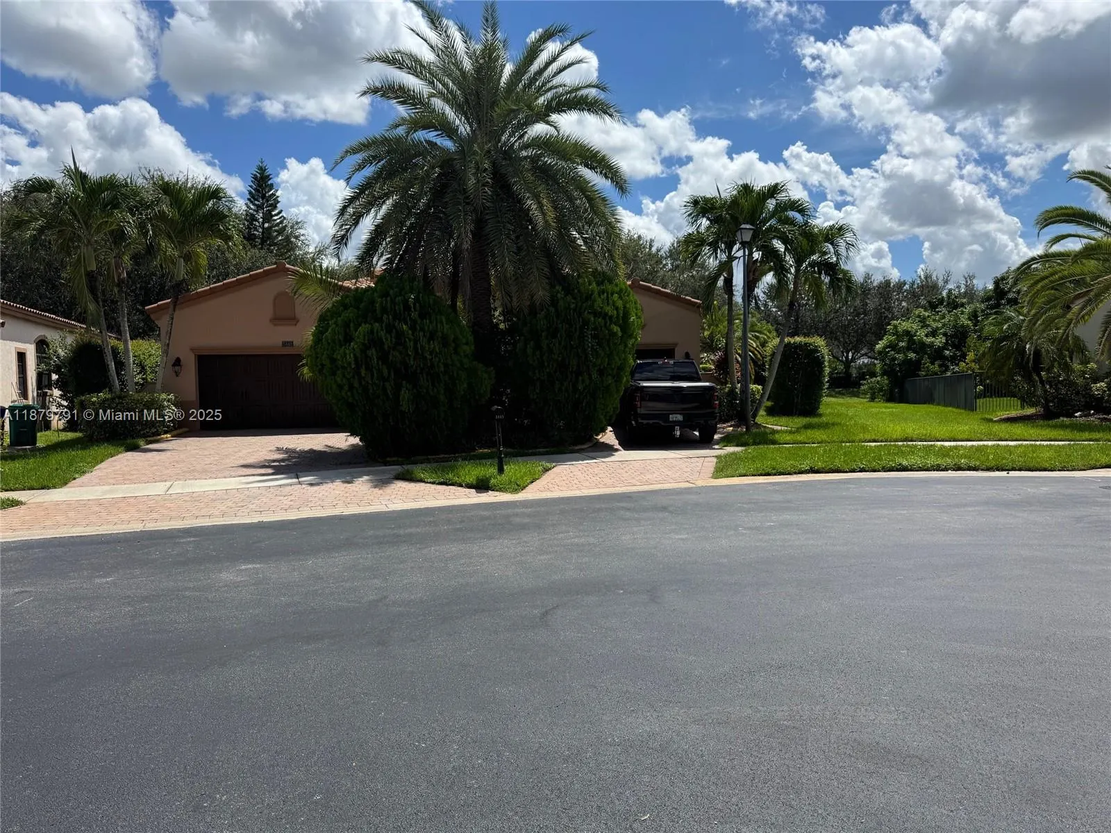 3445 NW 87th Ave