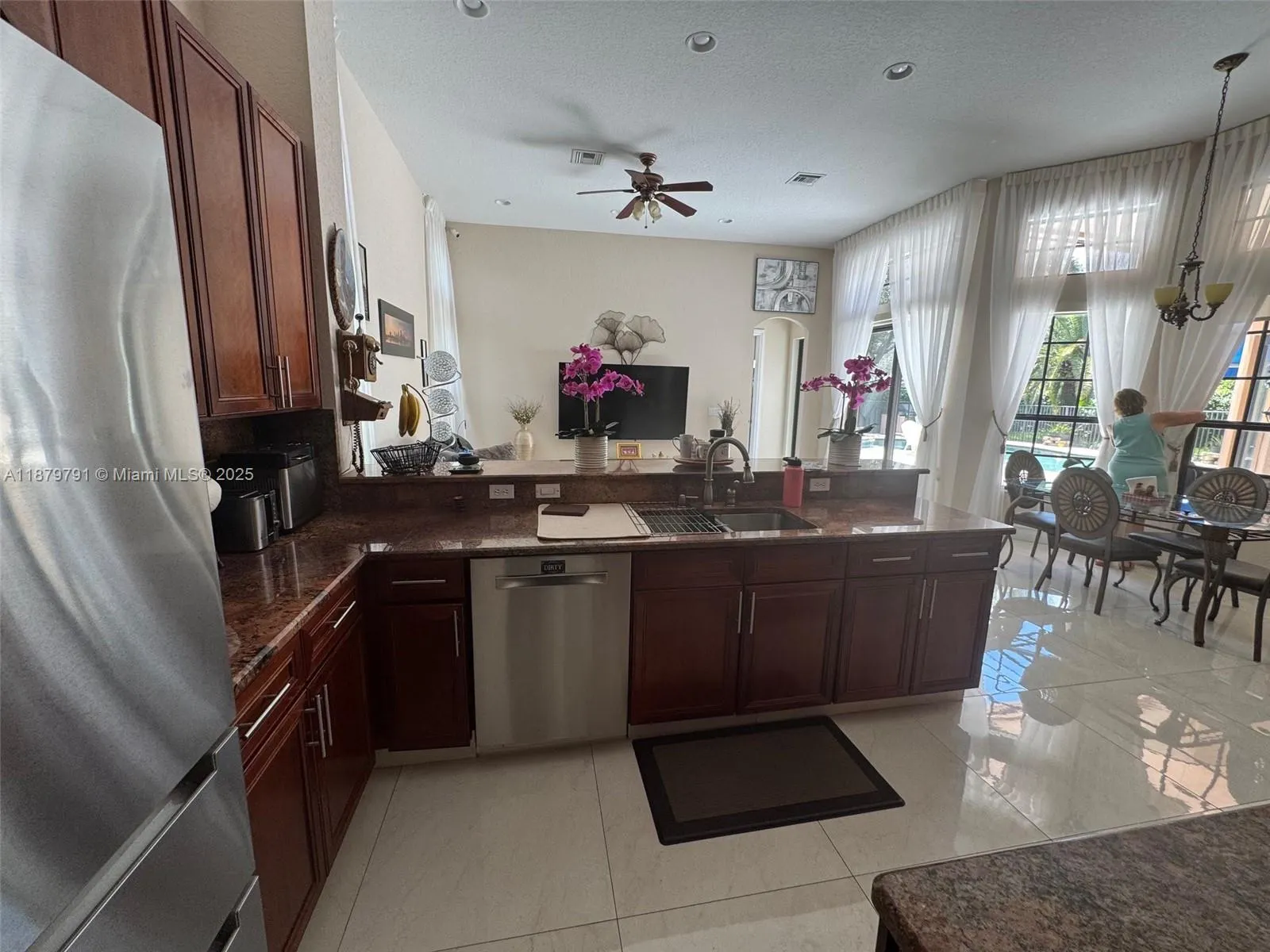 3445 NW 87th Ave