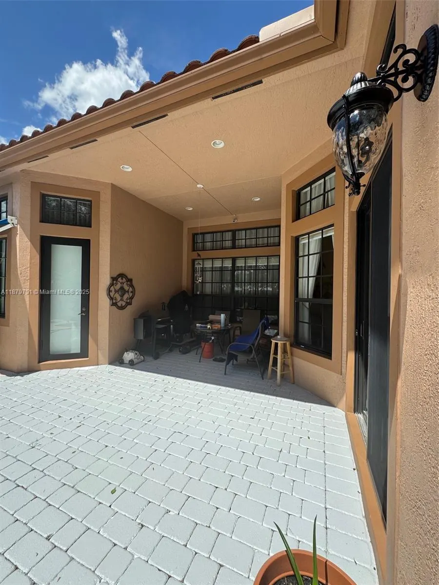 3445 NW 87th Ave