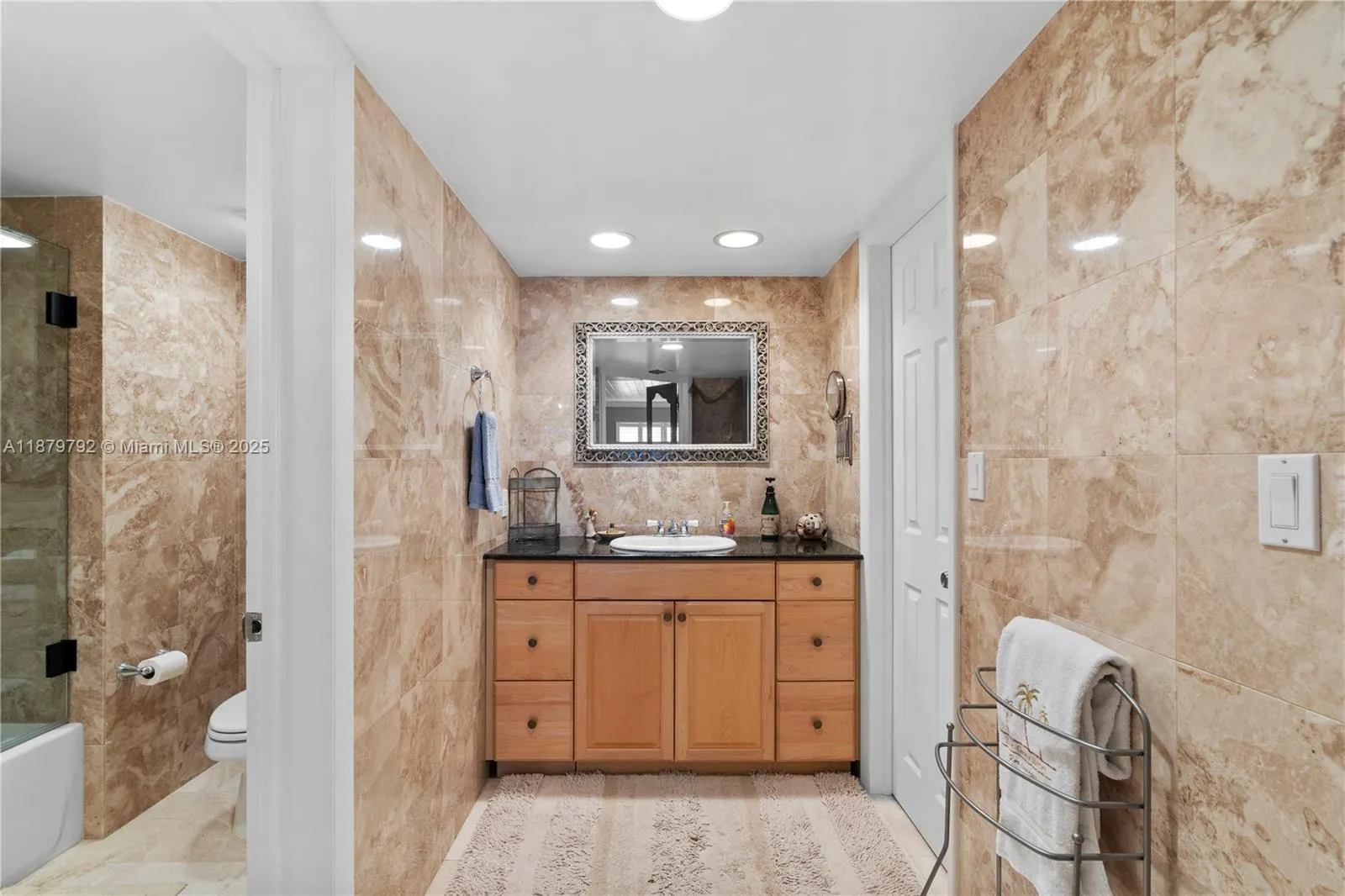 3550 Galt Ocean Dr, #111