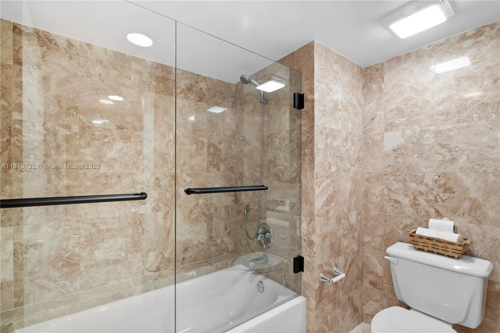 3550 Galt Ocean Dr, #111