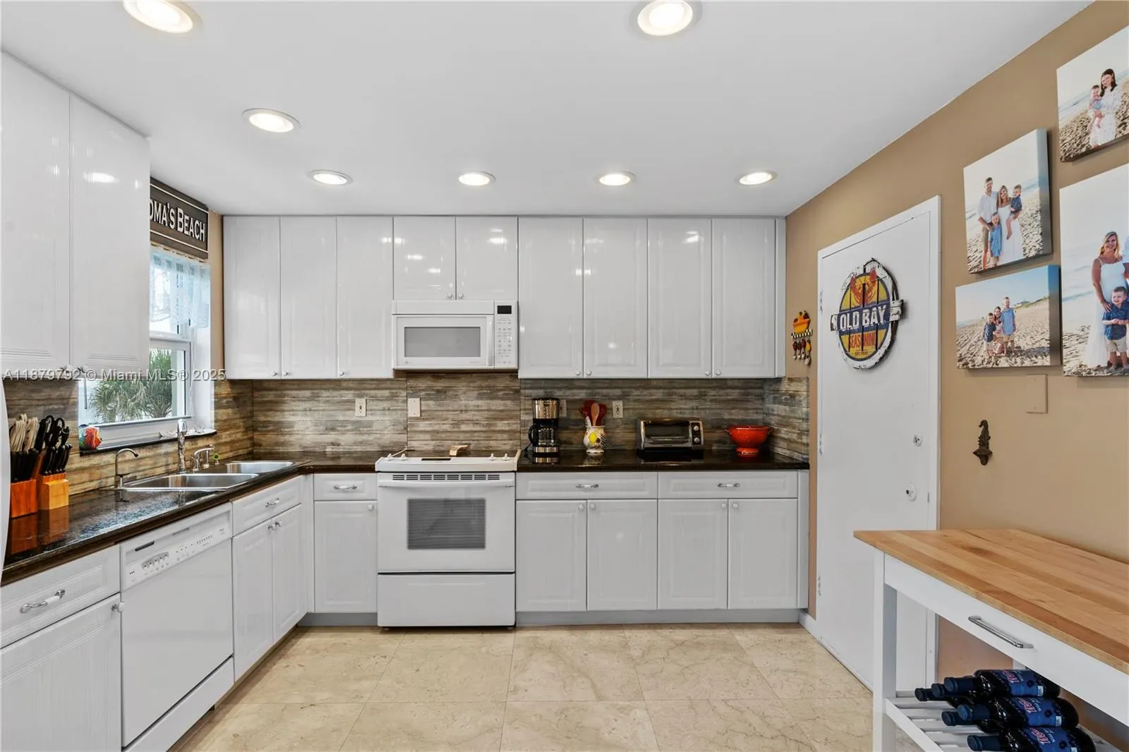 3550 Galt Ocean Dr, #111