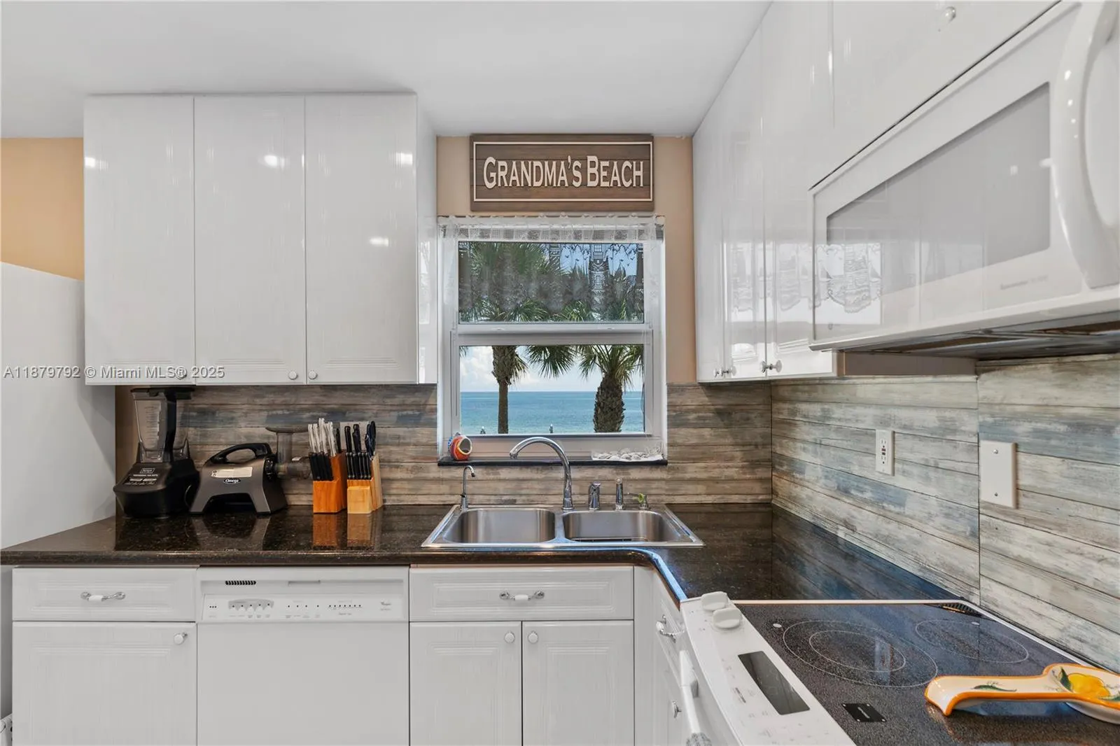 3550 Galt Ocean Dr, #111