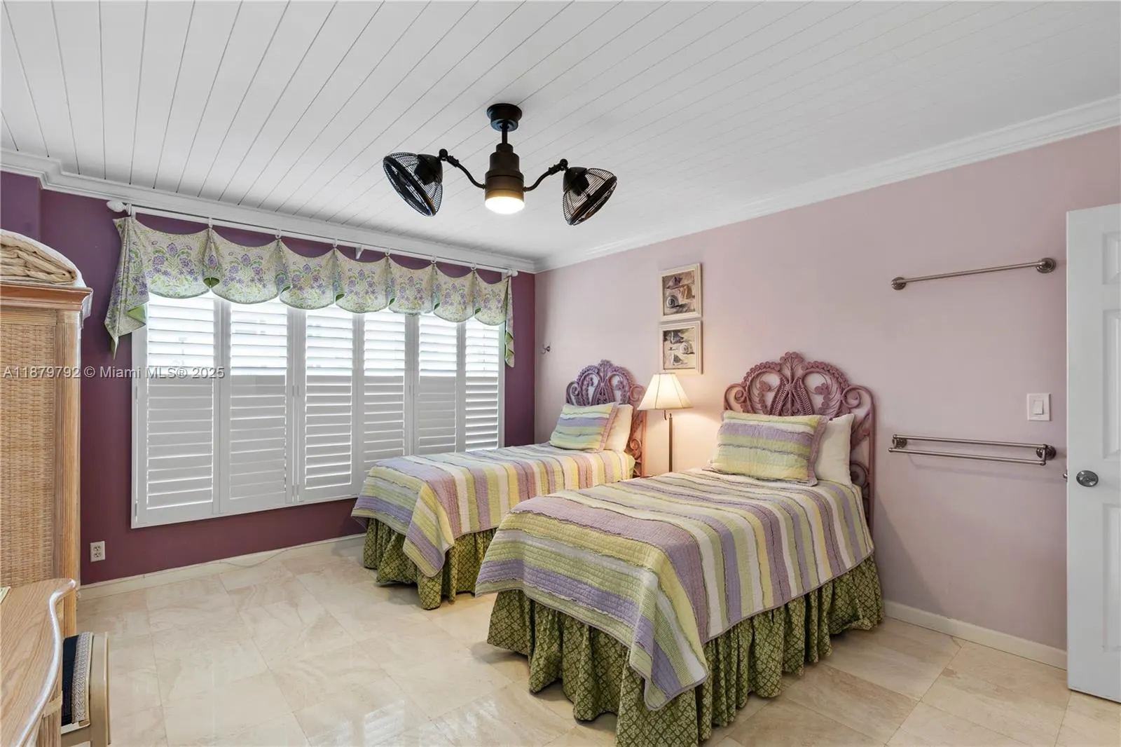 3550 Galt Ocean Dr, #111