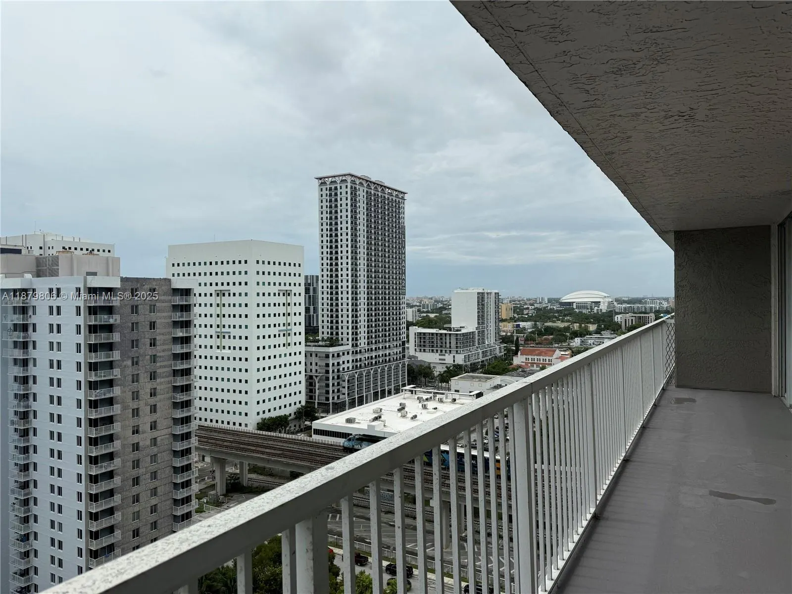 915 NW 1st Ave, #H2013