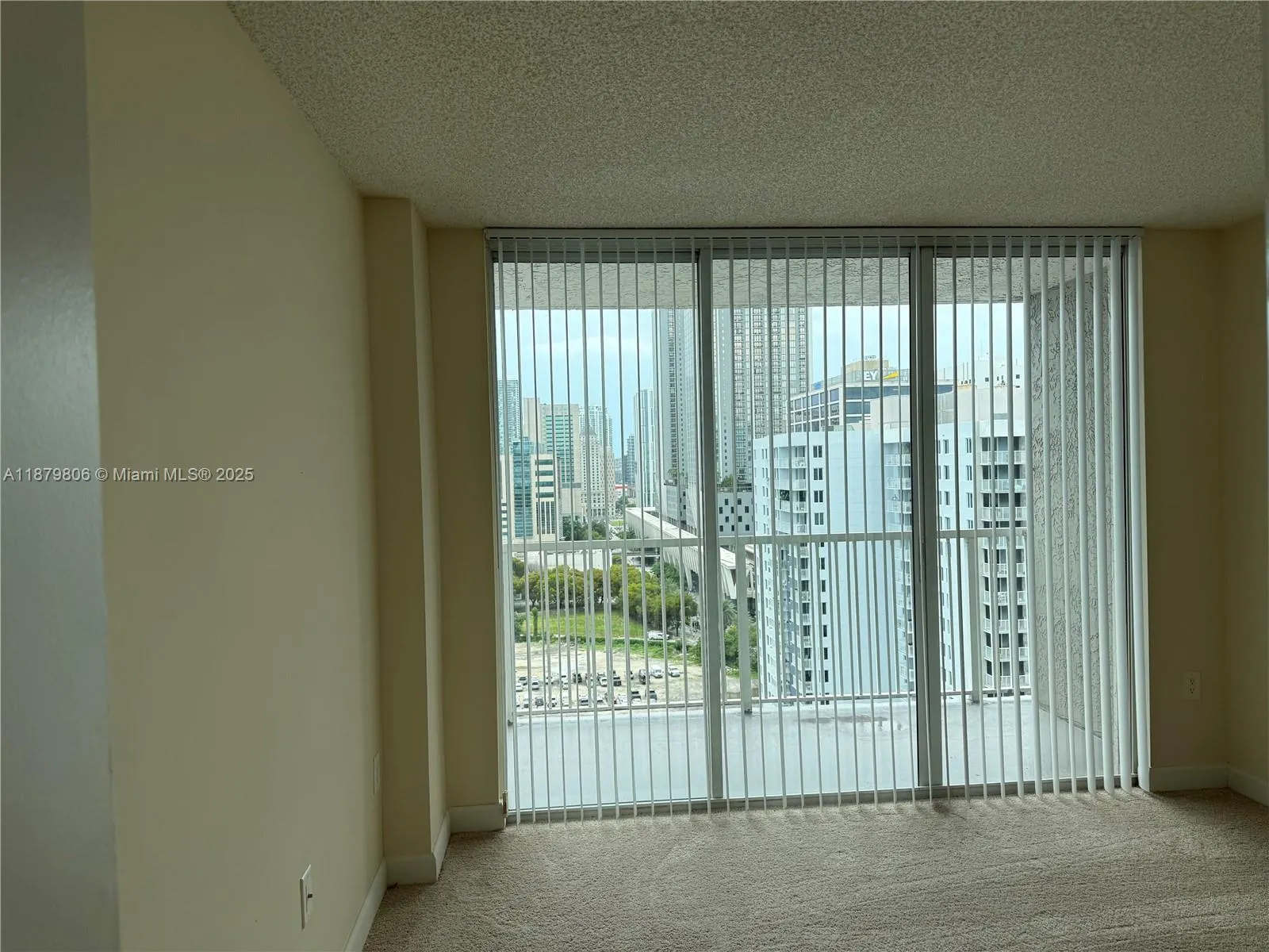 915 NW 1st Ave, #H2013