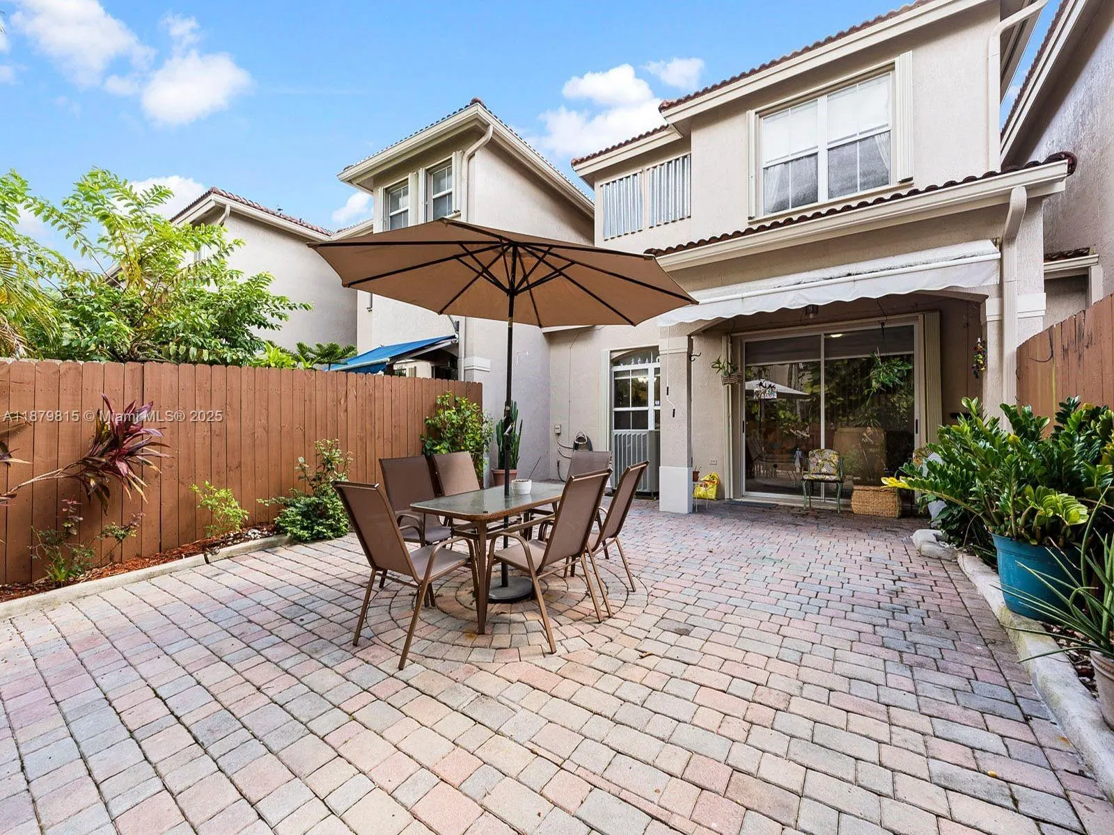 978 SW 154th Ct