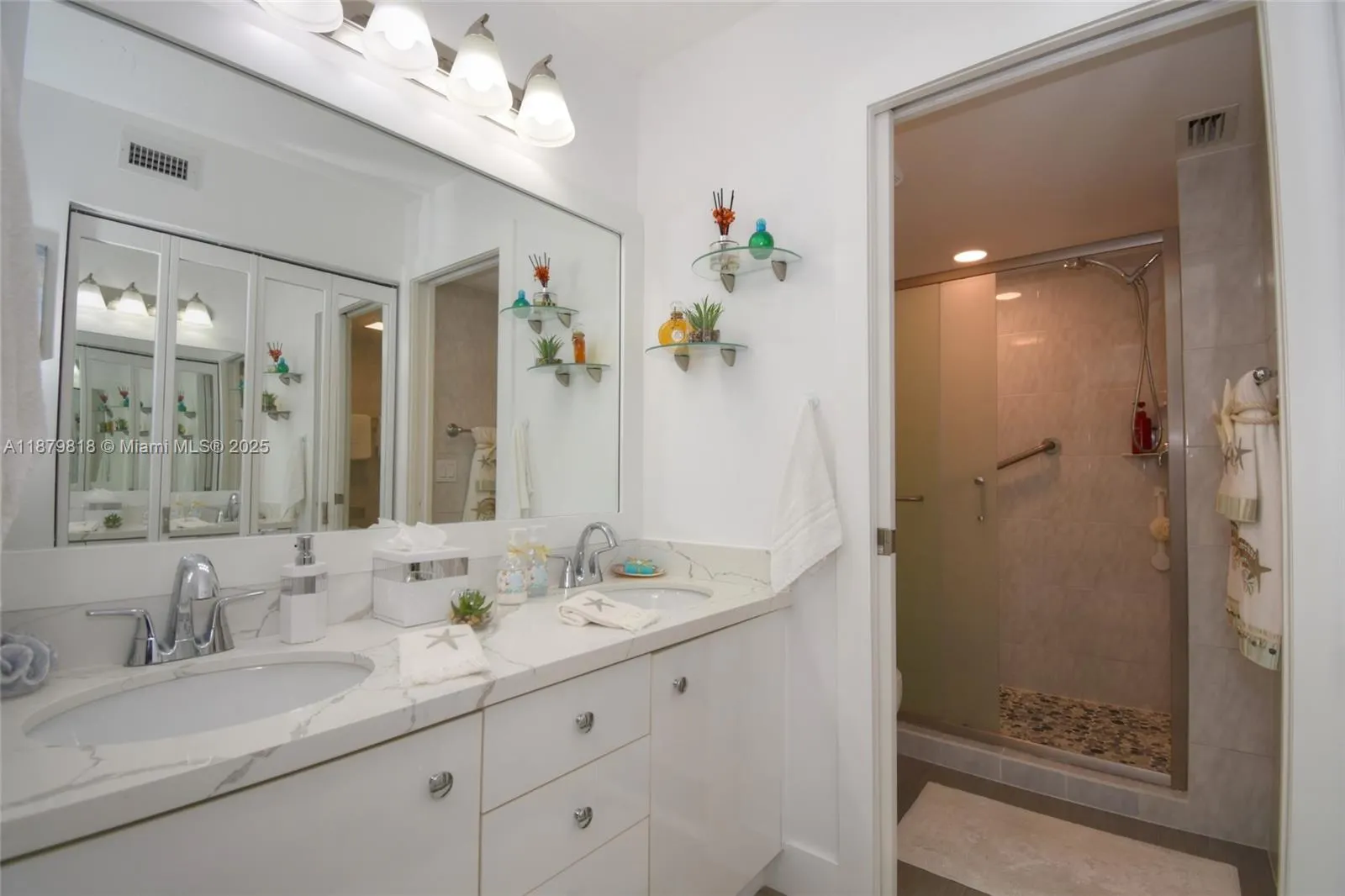 7632 Fairfax Dr, #7632