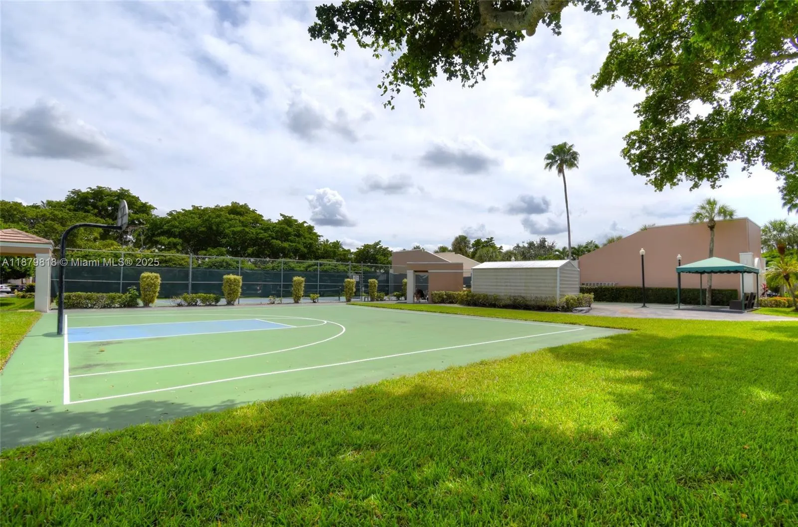 7632 Fairfax Dr, #7632
