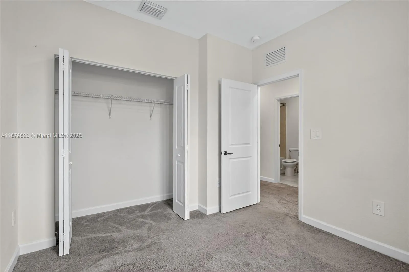 1676 SE 26th Ter