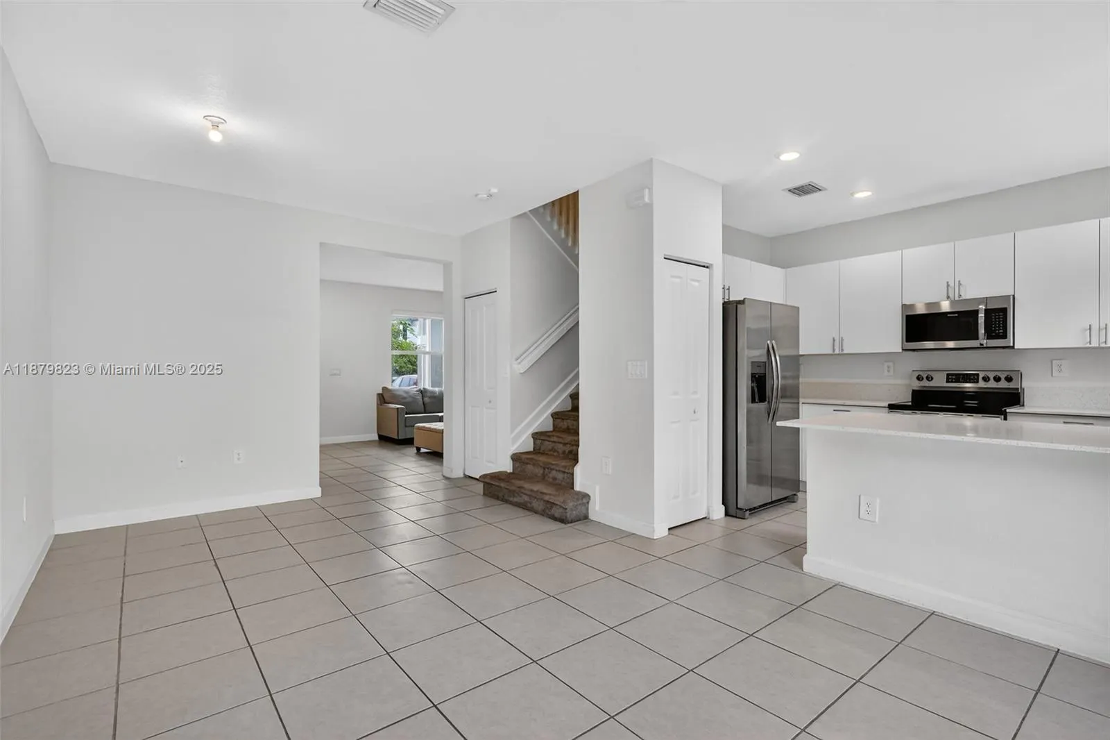 1676 SE 26th Ter