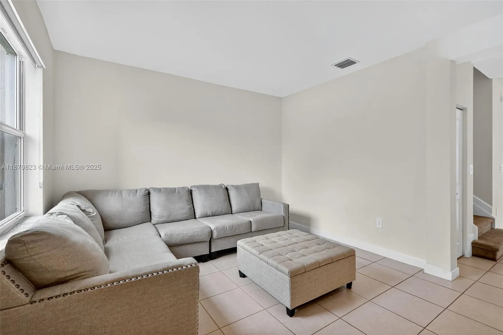 1676 SE 26th Ter