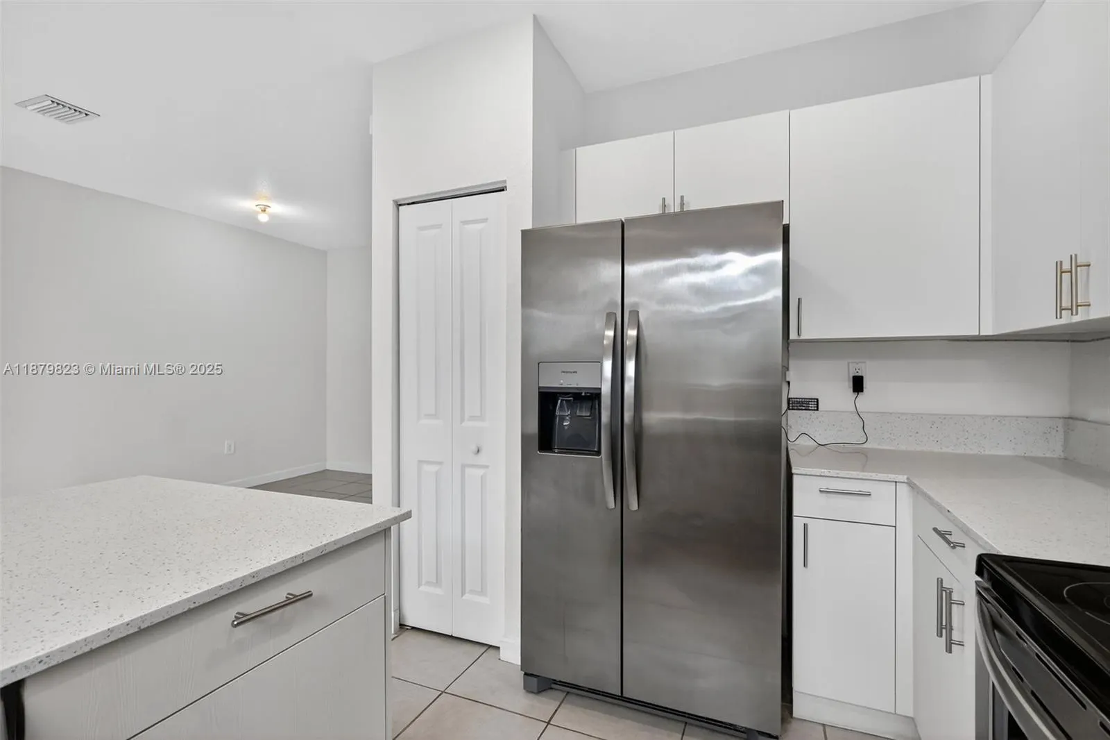 1676 SE 26th Ter