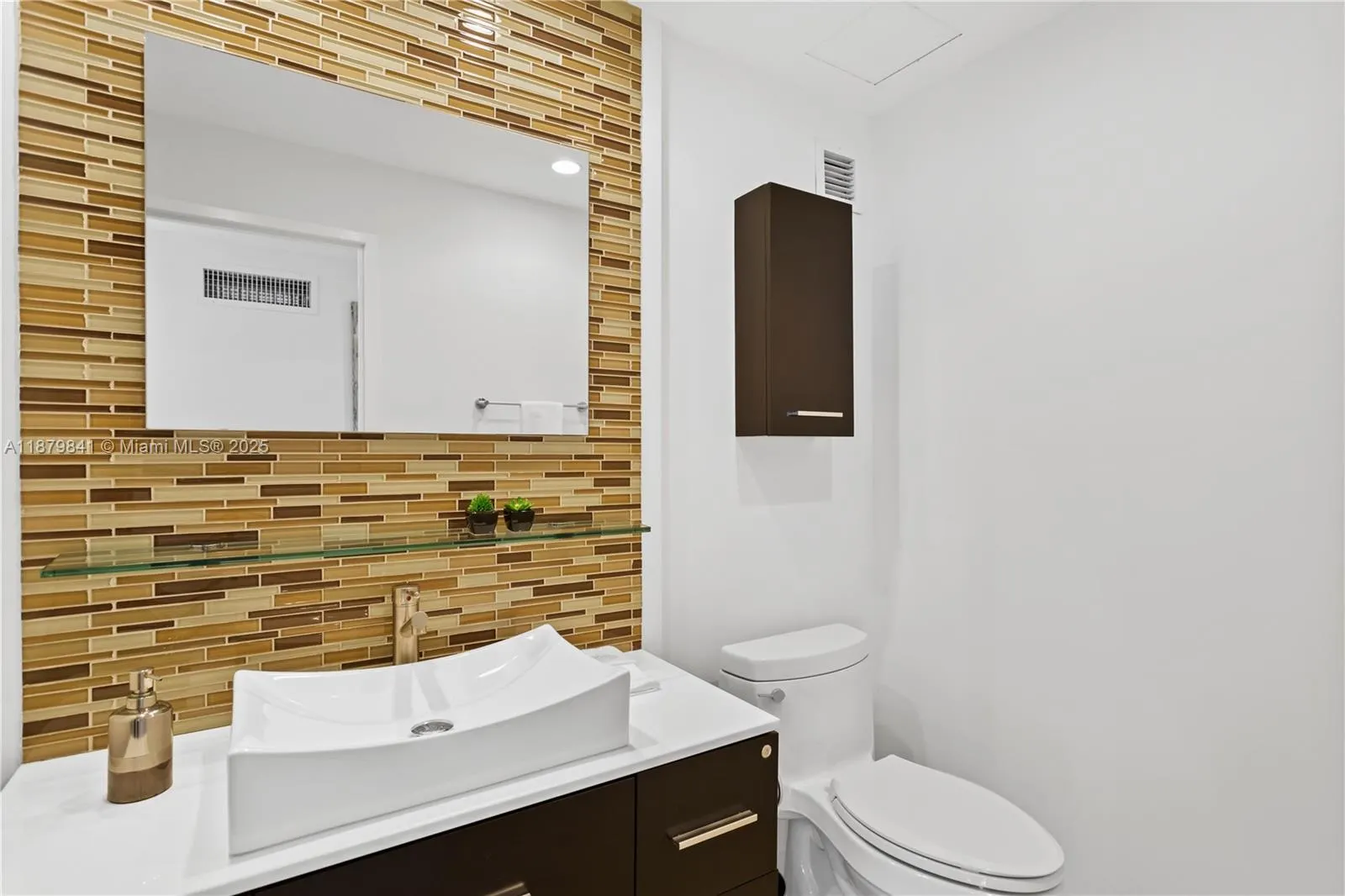 9100 W Bay Harbor Dr, #11A
