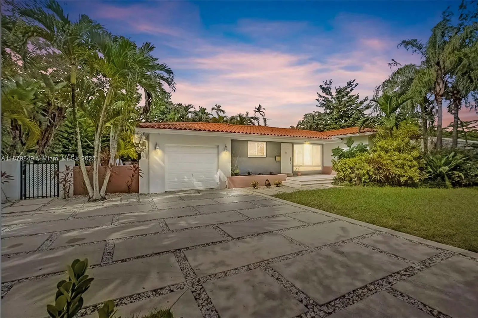 911 Mariana Ave