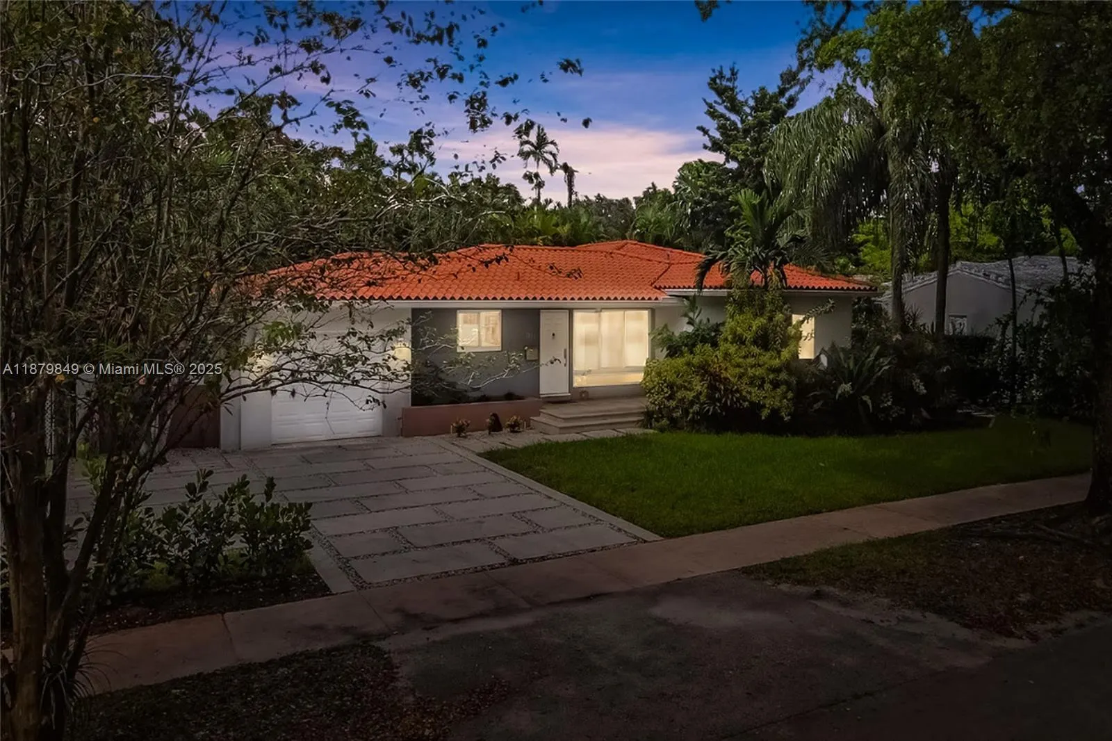 911 Mariana Ave