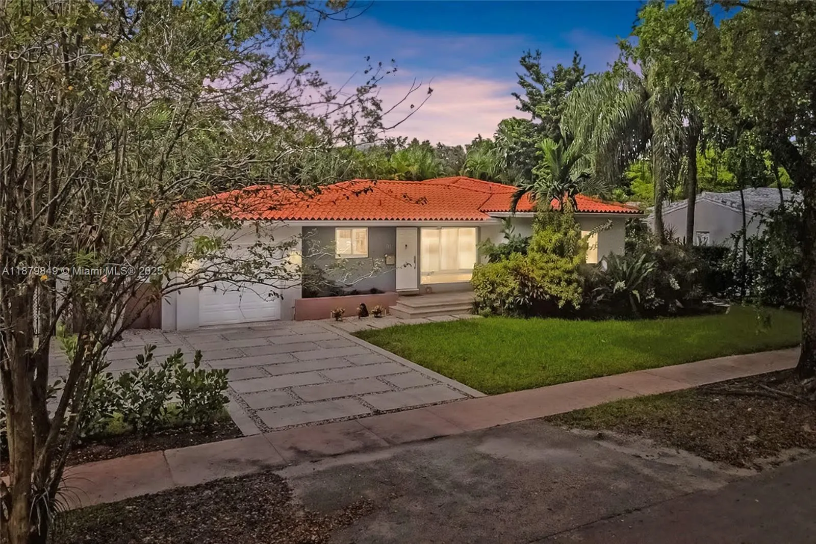 911 Mariana Ave