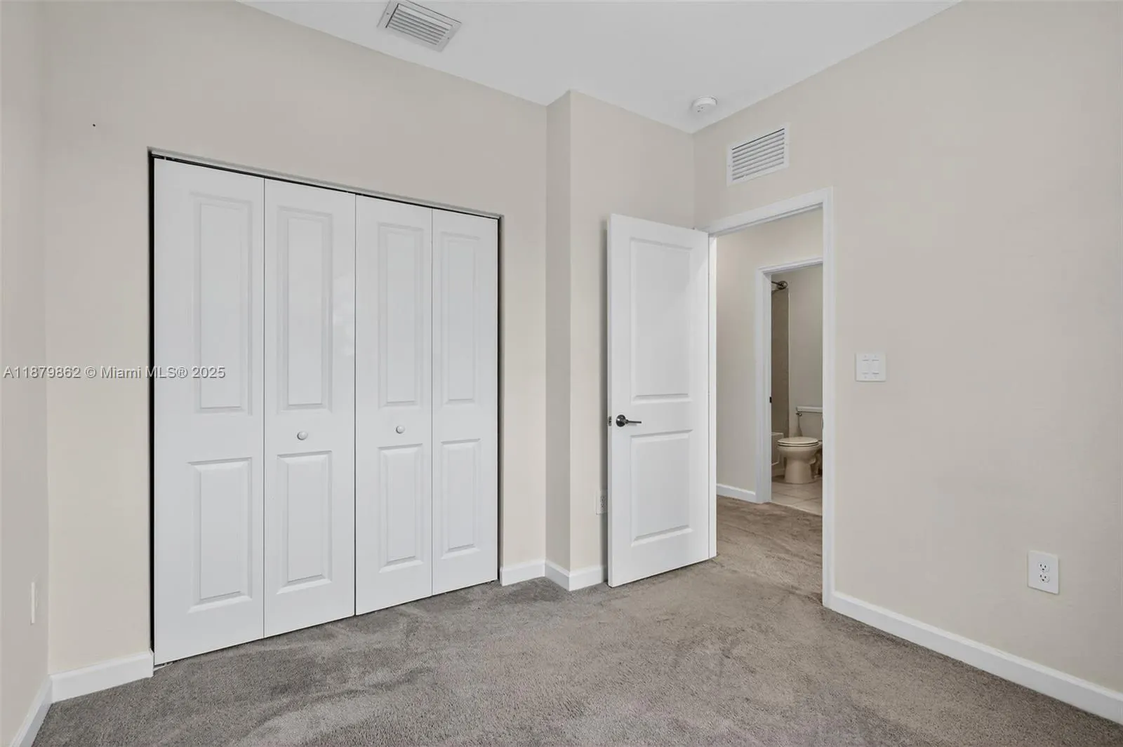 1676 SE 26th Ter
