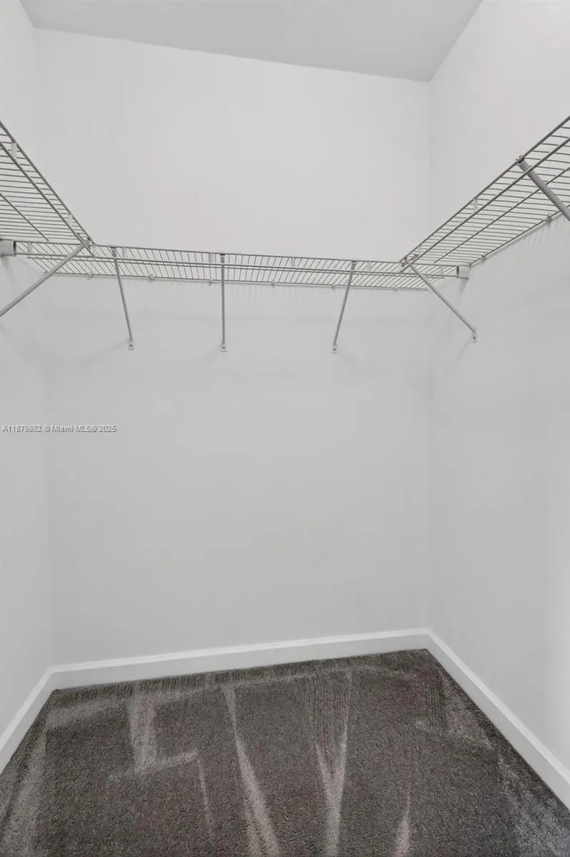 1676 SE 26th Ter