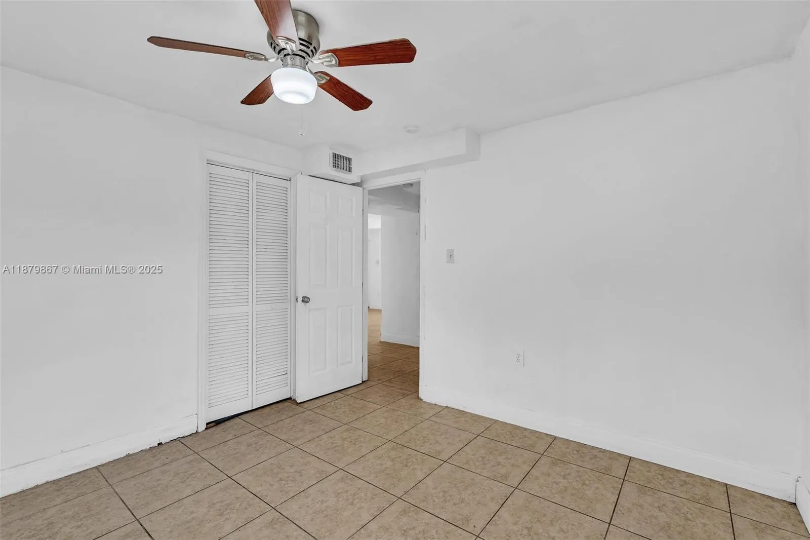 2800 NW 6th Ct