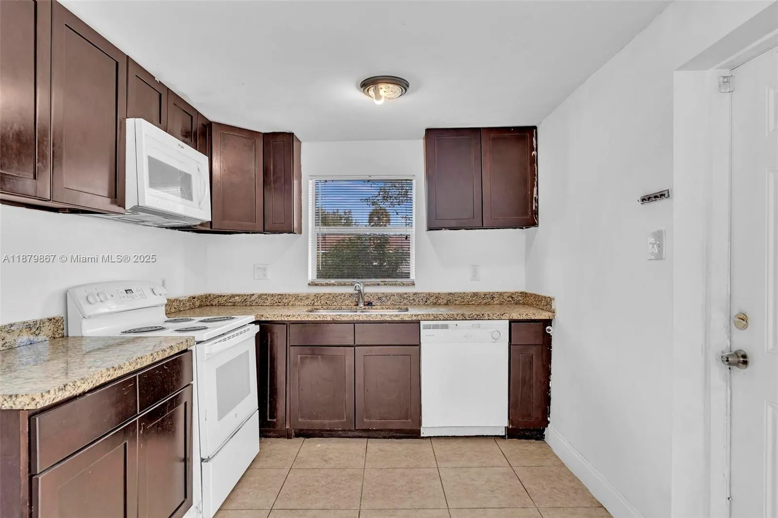2800 NW 6th Ct