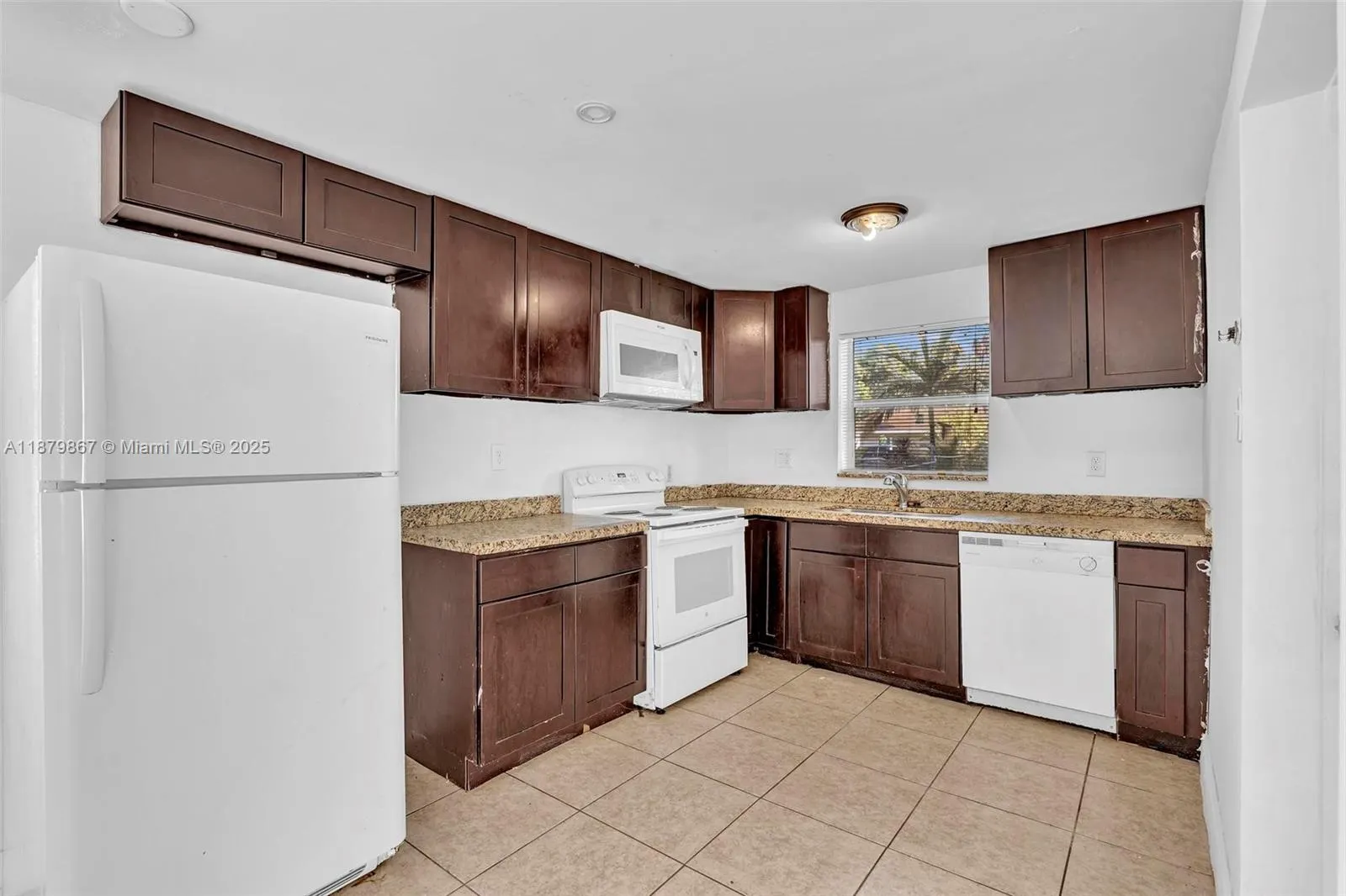 2800 NW 6th Ct