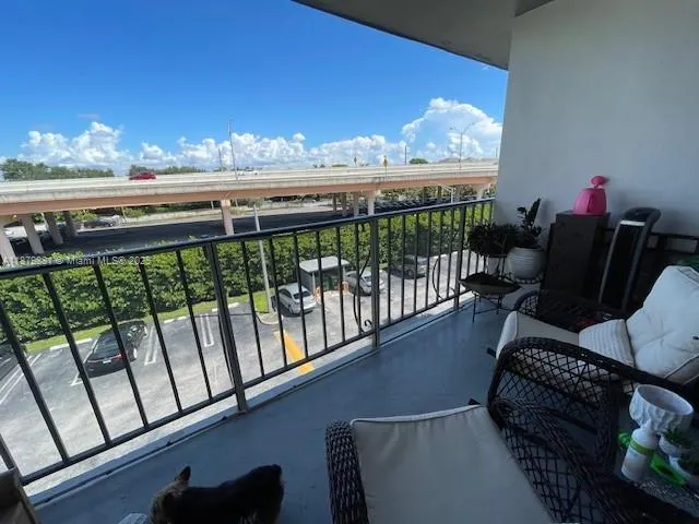 8107 SW 72nd Ave, #423E