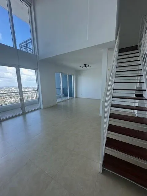 60 SW 13th St, #4407