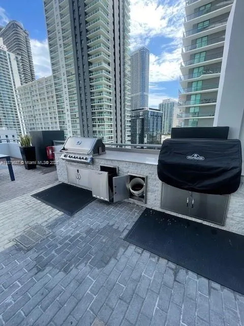 60 SW 13th St, #4407