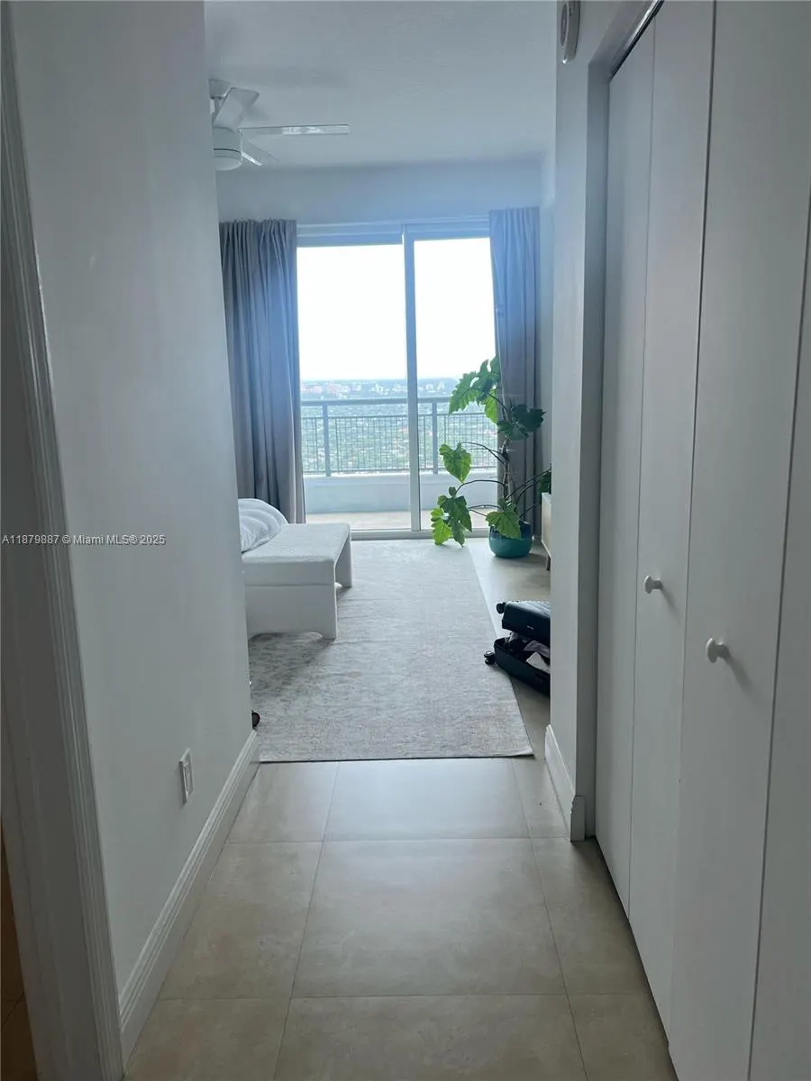 60 SW 13th St, #4407
