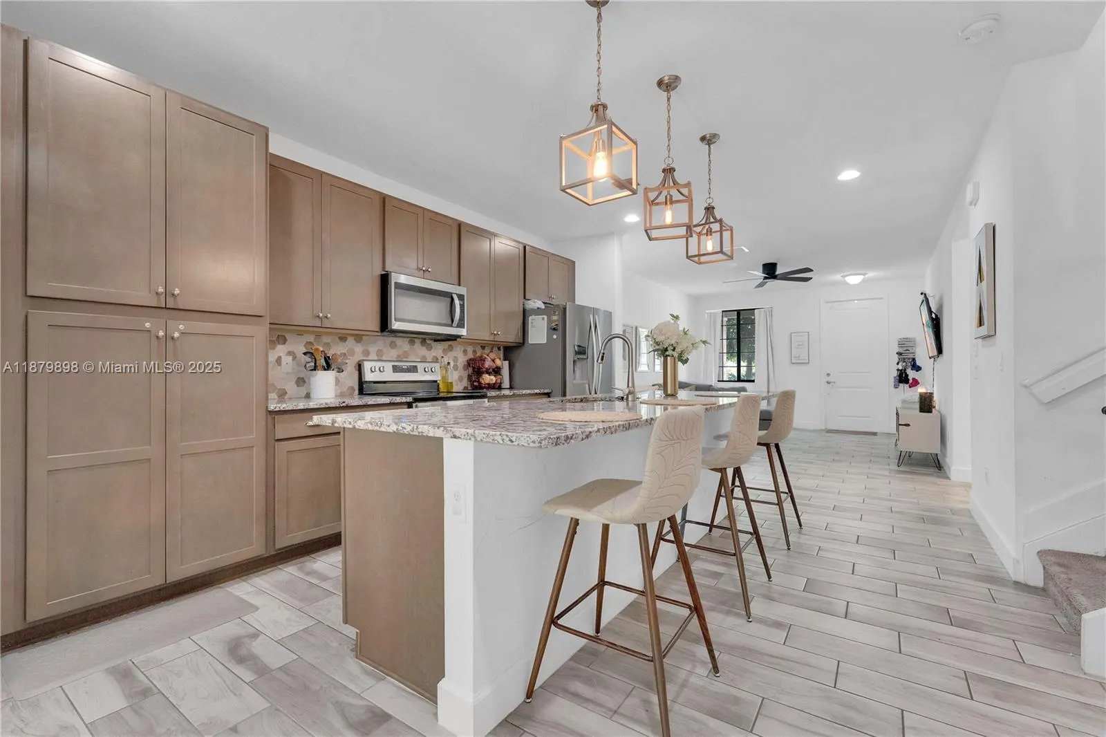 3374 NW 5th St
