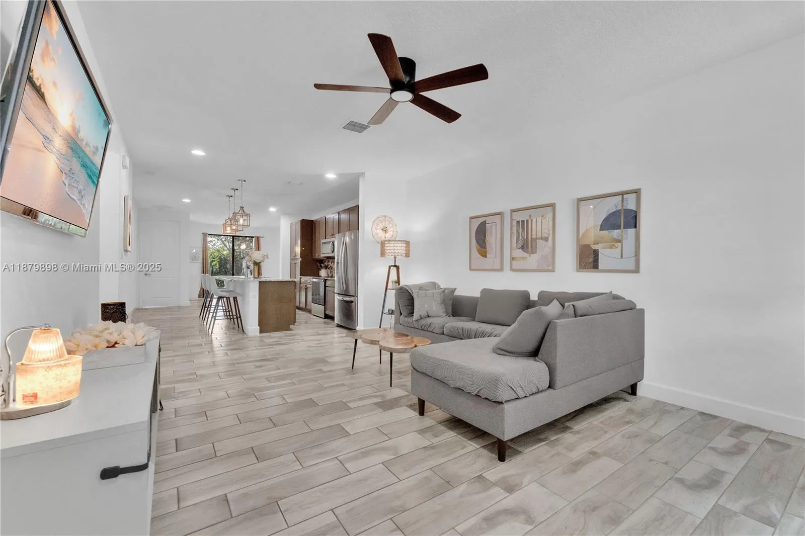 3374 NW 5th St