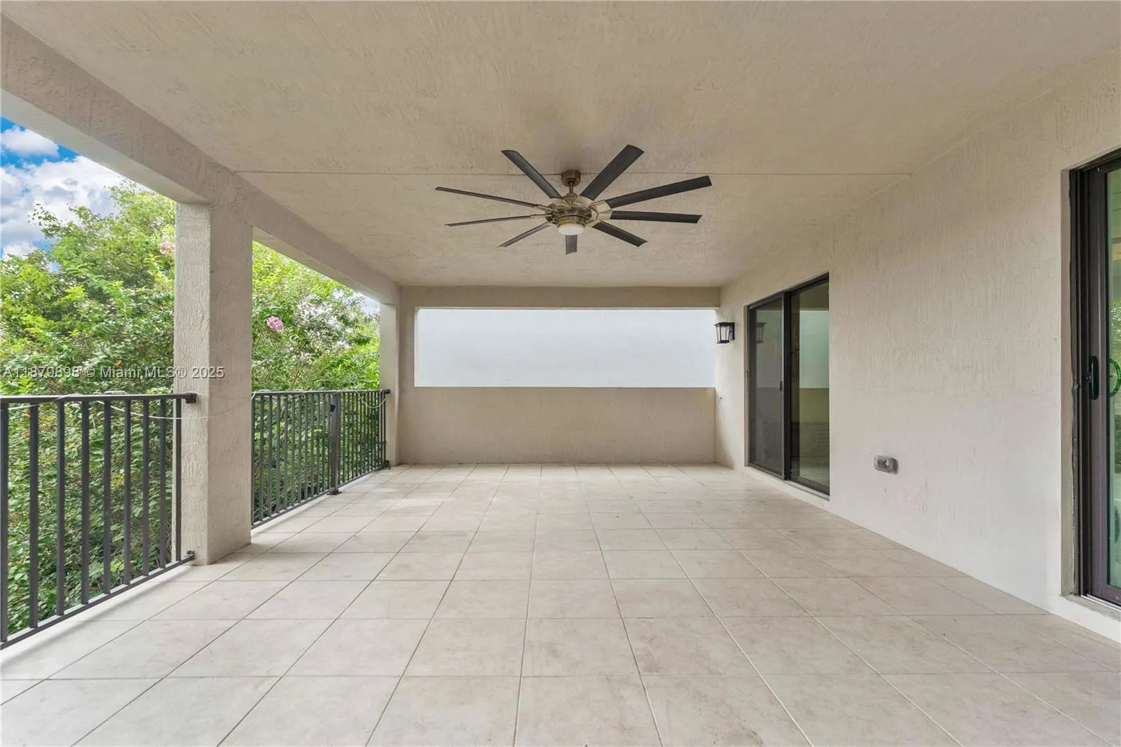 3374 NW 5th St