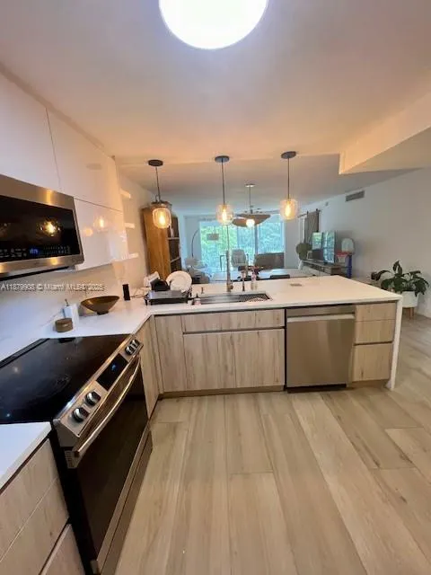 3000 S course dr, #501