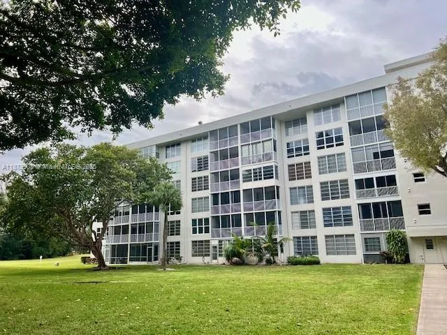 3000 S course dr, #501