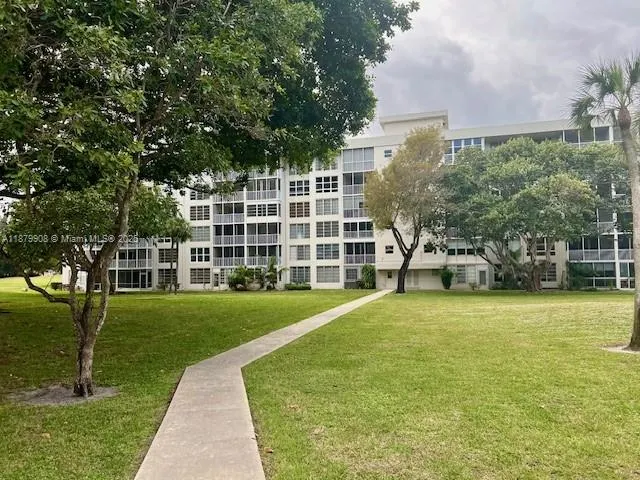 3000 S course dr, #501