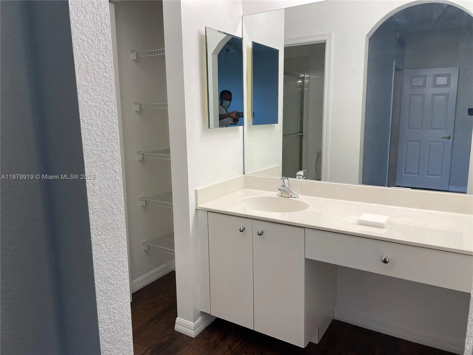 2904 NW 33rd Ter