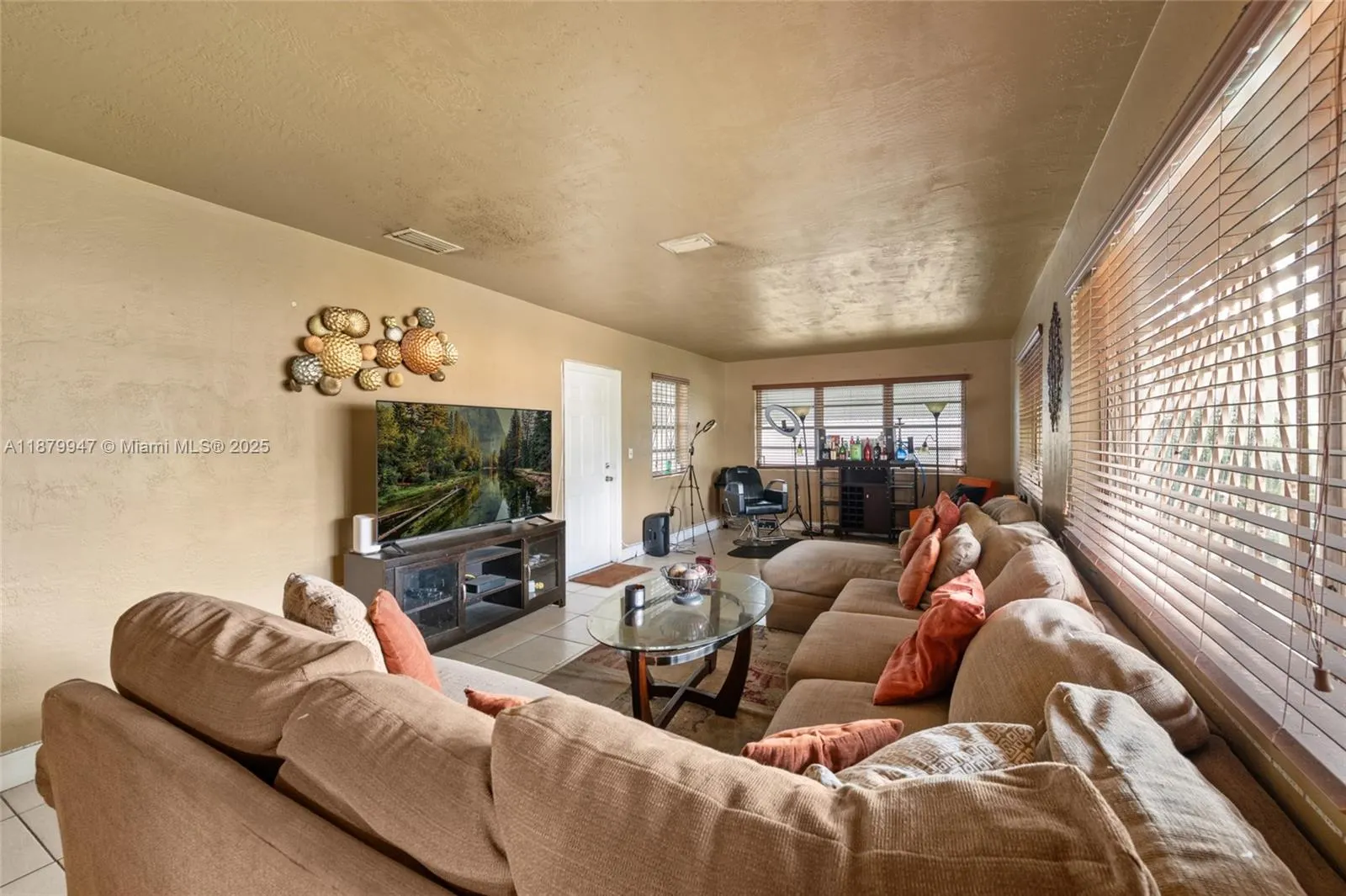 3265 NW 50th St