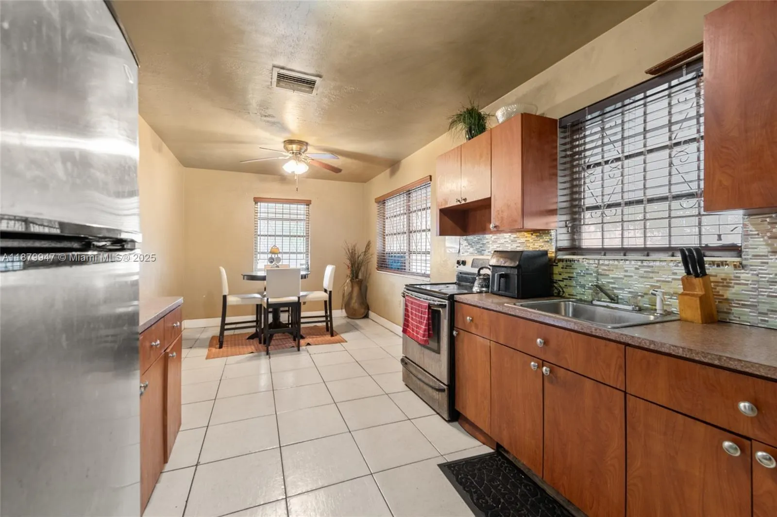 3265 NW 50th St