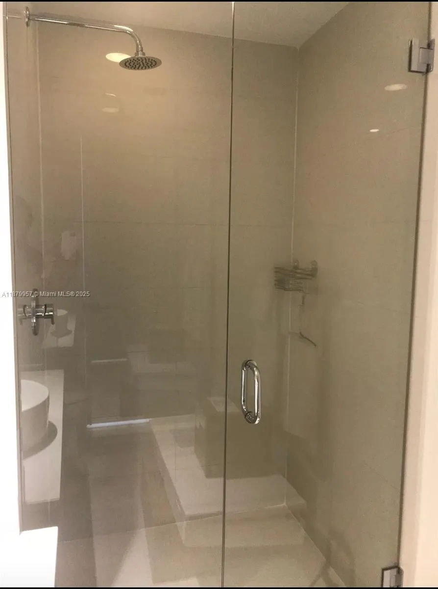 121 NE 34th St, #1809