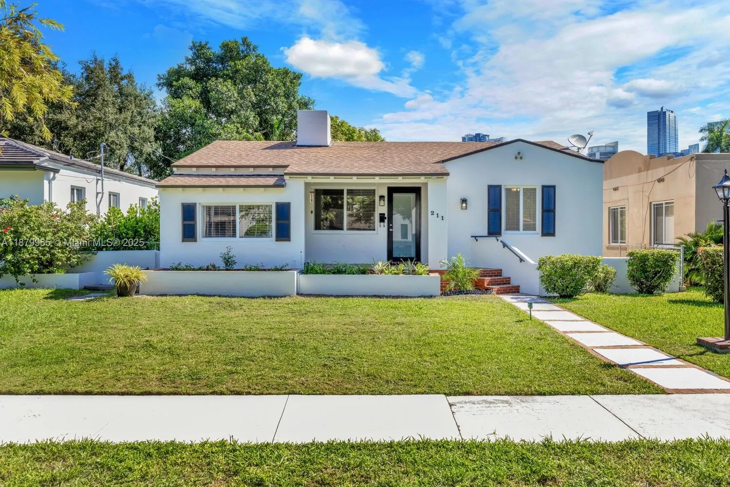 211 SW 22nd Rd, #0