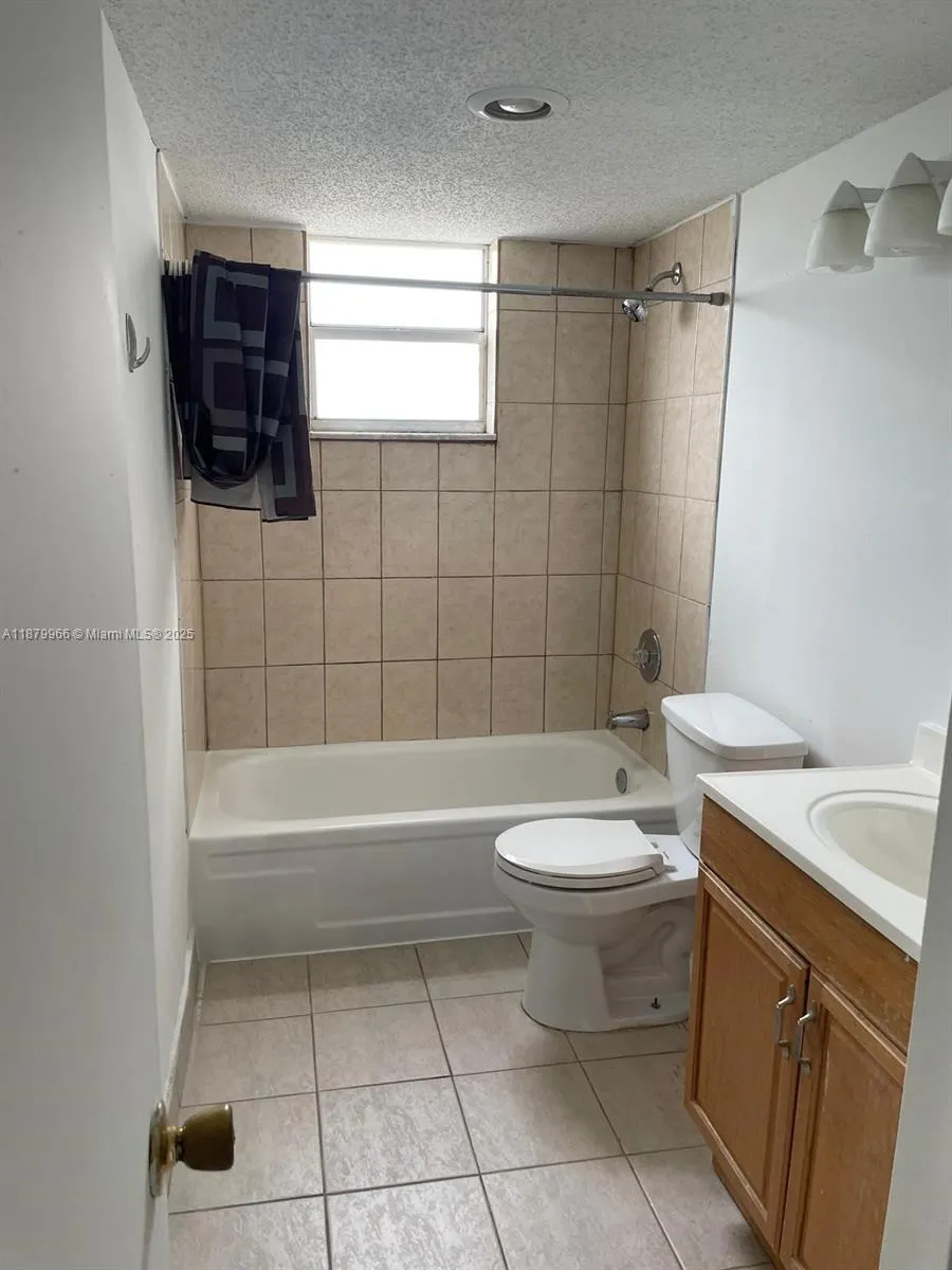 406 NW 68th Ave, #525