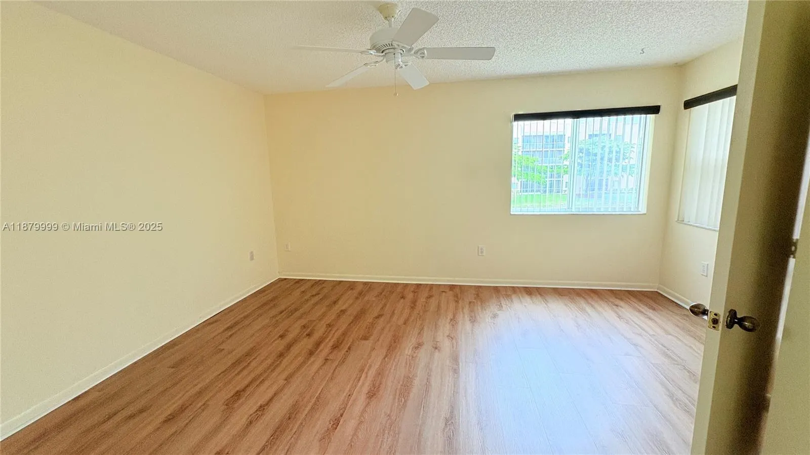 9560 Weldon Cir, #J208