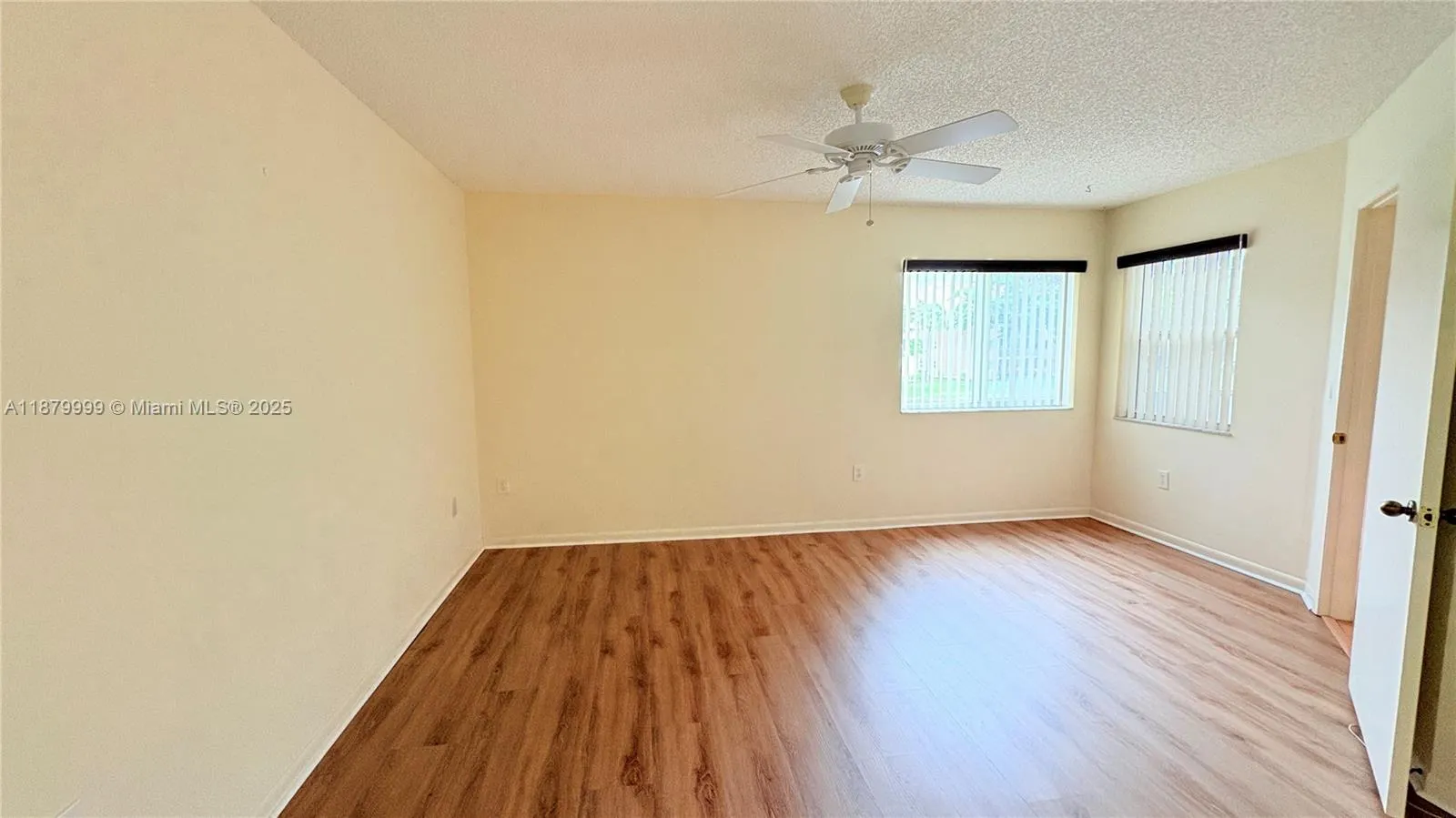 9560 Weldon Cir, #J208