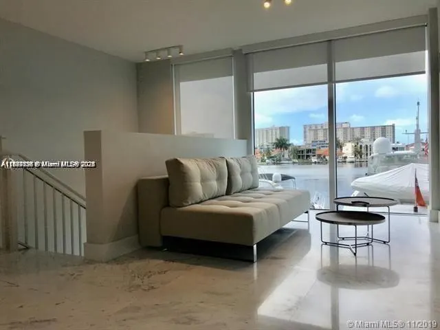 400 Sunny Isles Blvd, #103