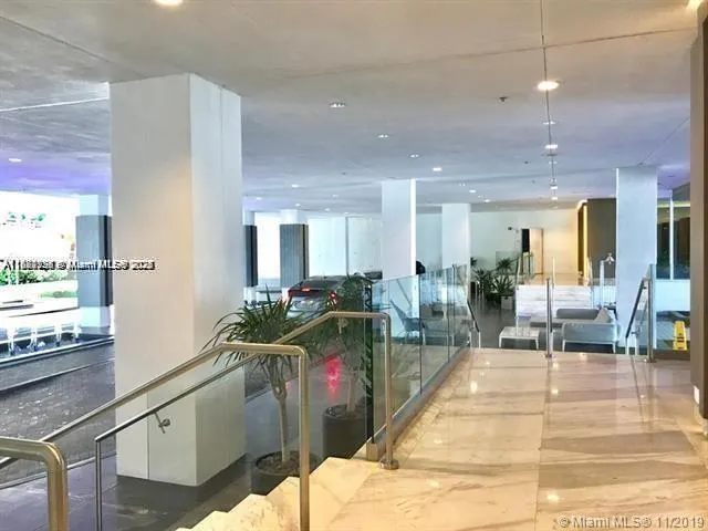 400 Sunny Isles Blvd, #103