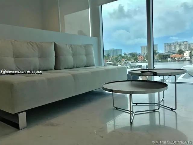 400 Sunny Isles Blvd, #103