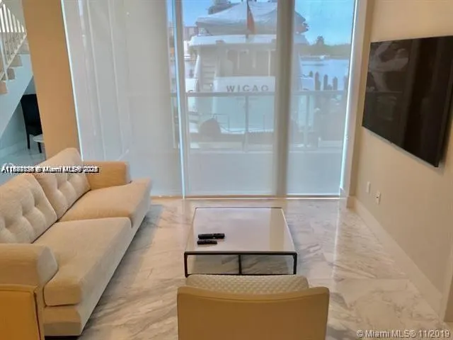 400 Sunny Isles Blvd, #103